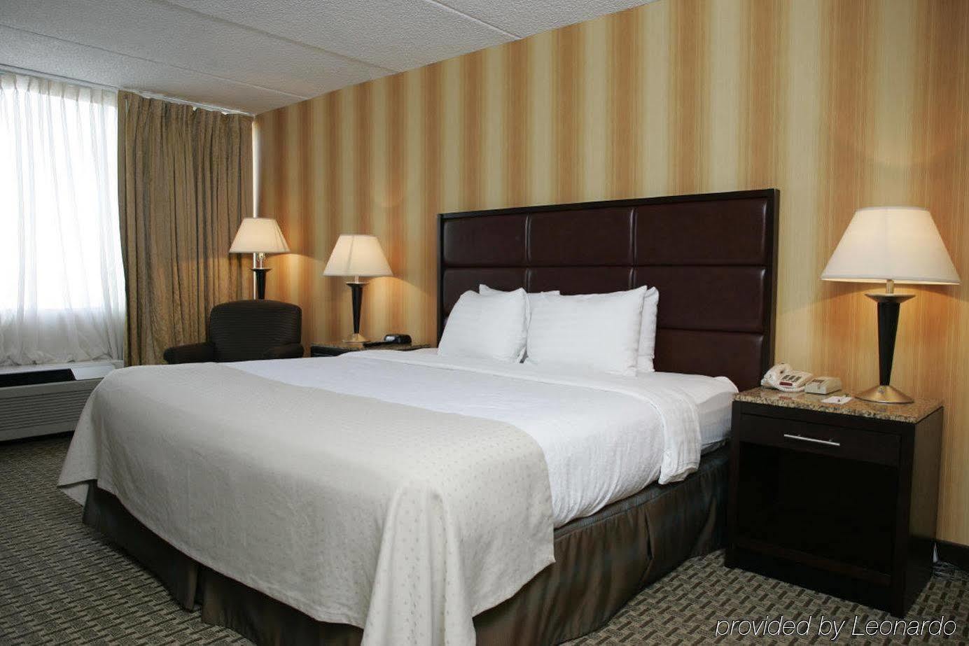E Hotel Banquet & Conference Center Edison Rum bild